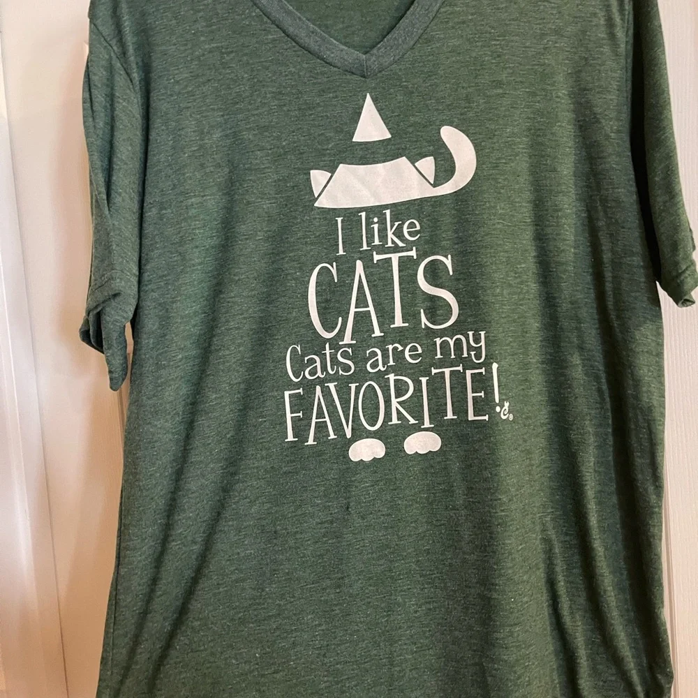 Green Cat Lover T-Shirt